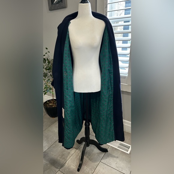 Elegant Navy Blue Belted Coat wool and cashmere, made in Canada - Picture 12 of 14